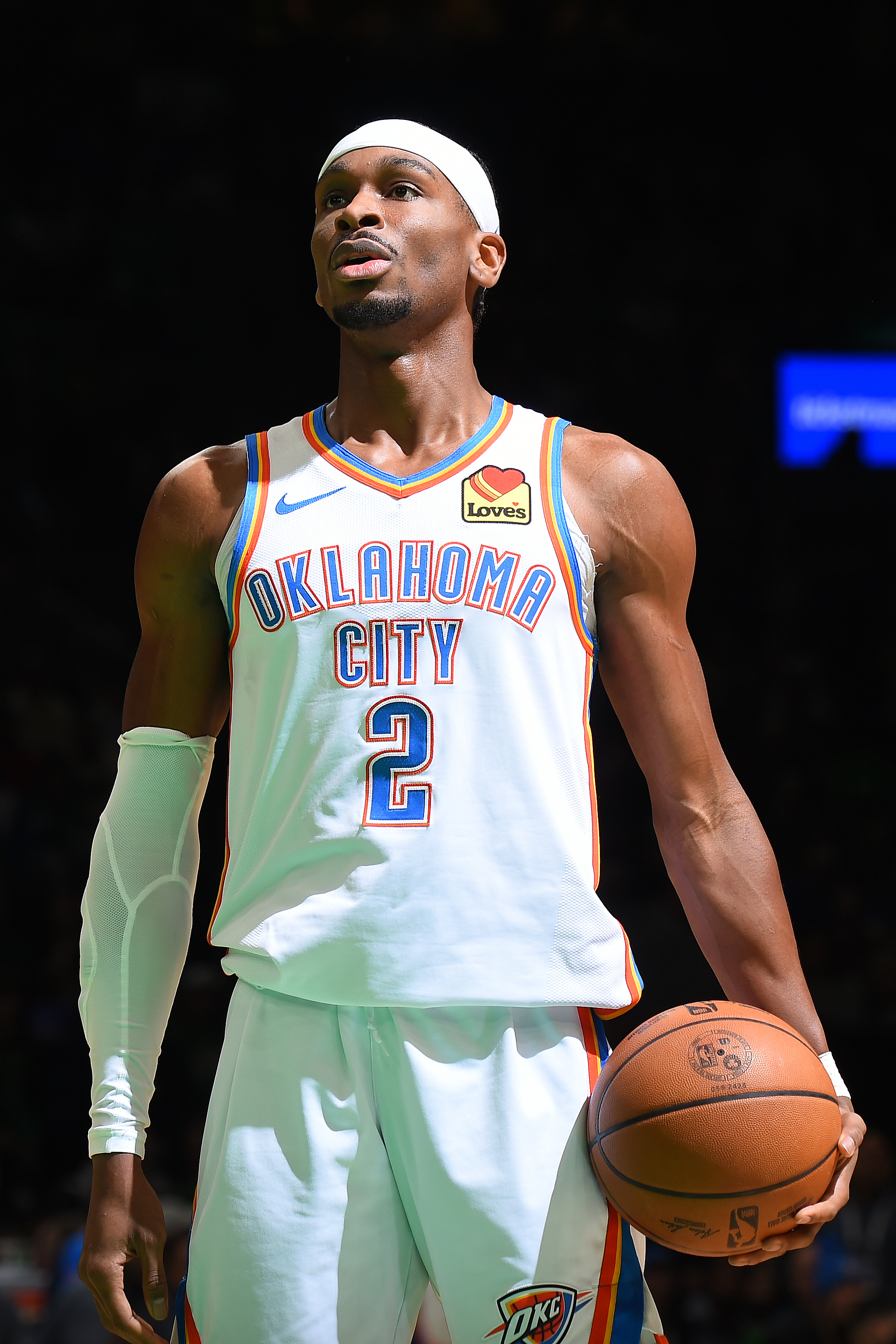 开云体育下载-🏀西决40+5+10！SGA跻身NBA历史第四人行列